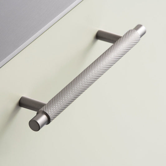 Furnipart Manor Knurled Handles & Knobs Inox Silver