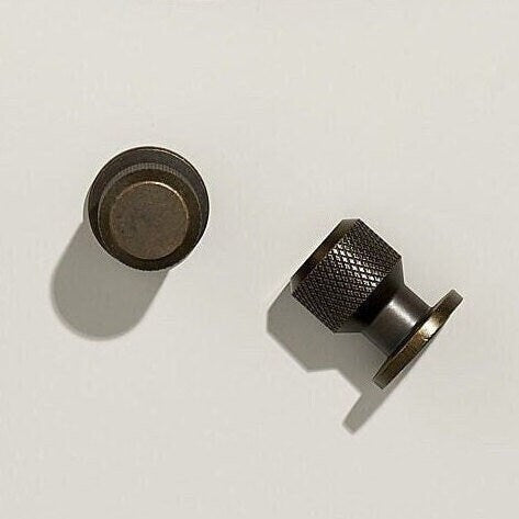 Furnipart Manor Knurled Handles & Knobs Antique Brass